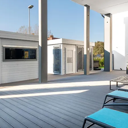 Apartment Blue Mare Posesja Kapitanska Cozy Garden A03, 70m Beach, Parking, Ogrodek *