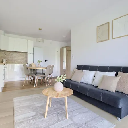 Apartment Blue Mare Posesja Kapitanska Cozy Garden A03, 70m Beach, Parking, Ogrodek *